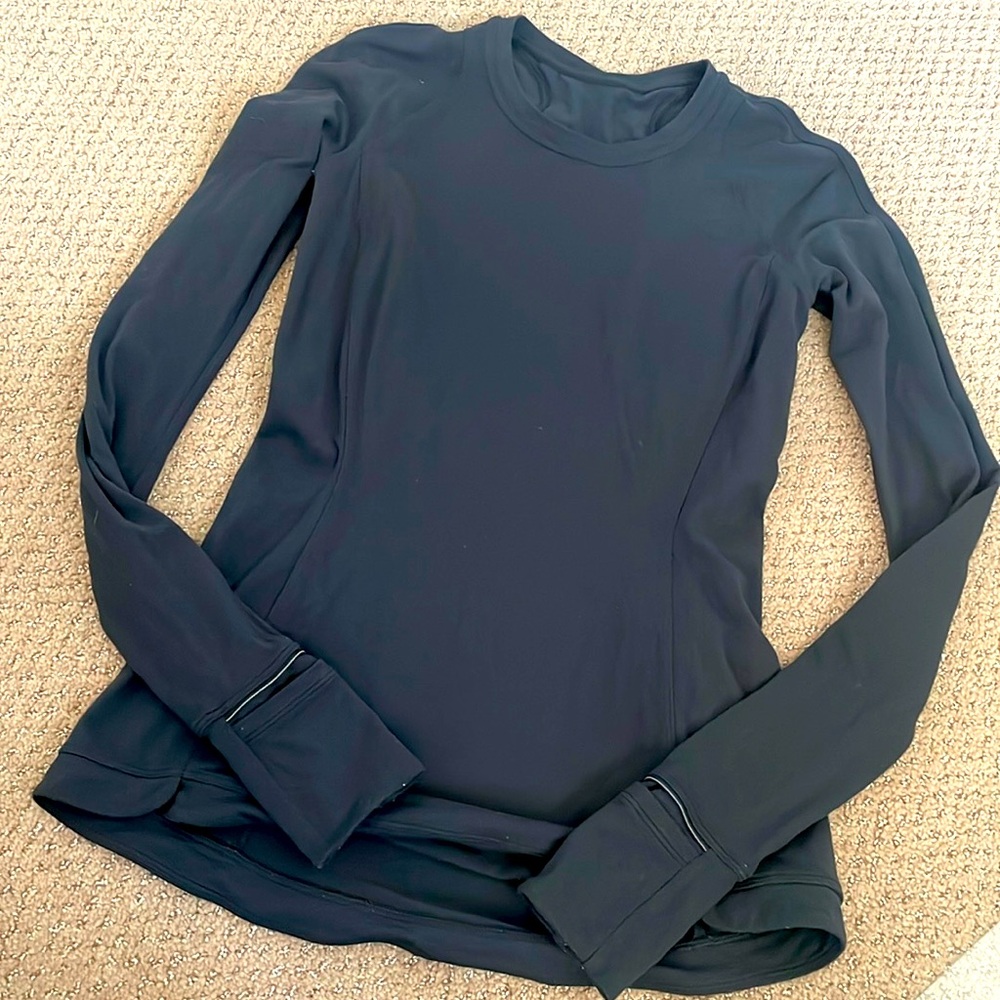 Lululemon top size 6